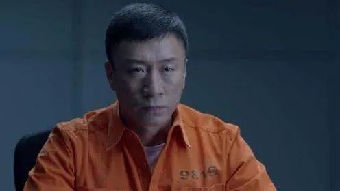 电视剧好先生中陆远在美国为什么坐牢