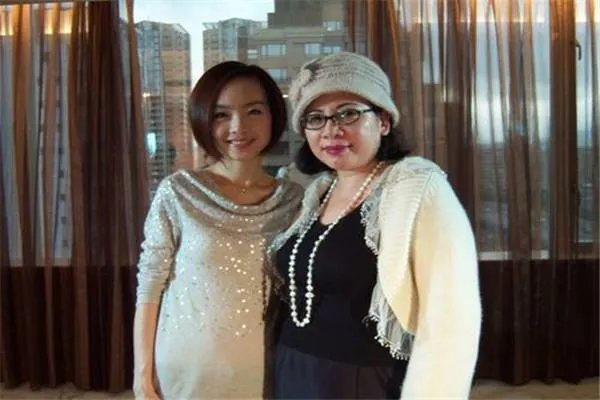 《鲁豫有约》已经创办近20年了，程鲁豫都采访过哪些业界大佬？