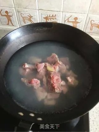 黄豆海带排骨汤