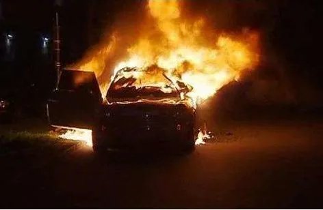 男子酒后纵火烧3辆车会如何量刑？