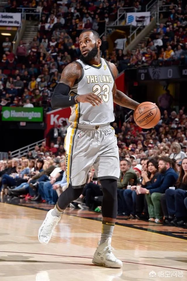 詹姆斯连续三双最长的是几场？哪一个赛季？