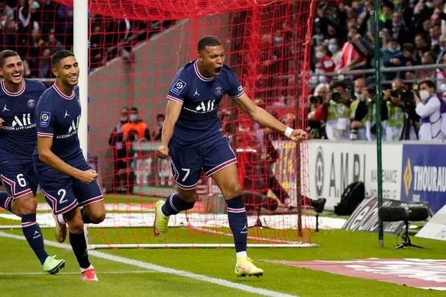 梅西在大巴黎的首秀表现怎么样？