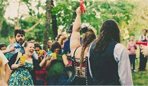 结婚游戏有哪些 适合结婚时的互动游戏