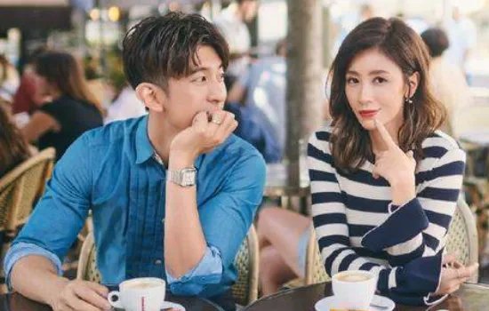 前夫与现任丈夫同天生日，贾静雯的两段婚姻为何结果相反？