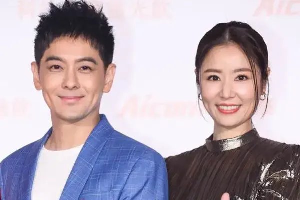 林志颖与林心如同台引发热议，大家的关注点在哪儿？