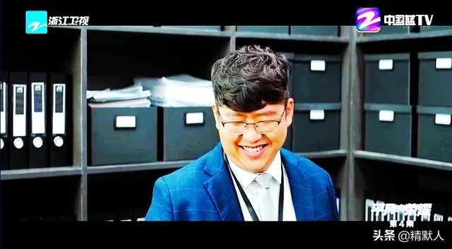 《平凡的荣耀》中同为实习生的曾浩是真的将孙弈秋当做朋友吗？