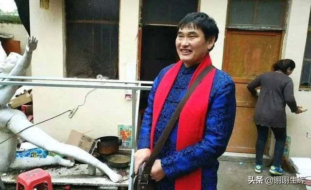 怎么看待朱之文家门被踹？怎么解决这股无赖之风？