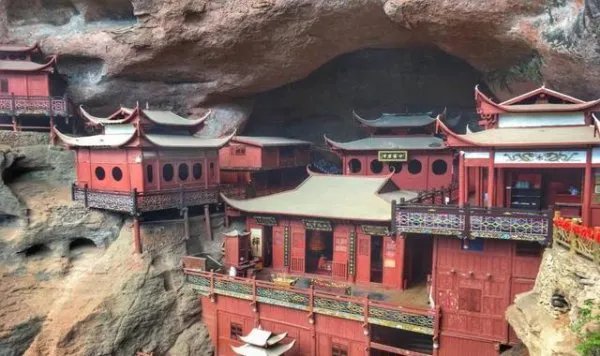 我国有一座仅用一根柱子支撑的寺庙，究竟有多神奇？