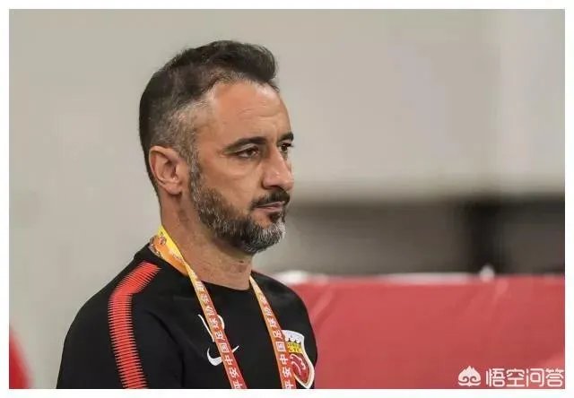 亚冠颜骏凌屡献神扑，贺惯伤退，胡尔克点杀，上港1-0小胜川崎，你怎么评价这场比赛？