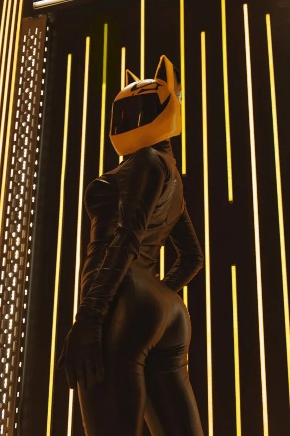 凹凸有致尽显风情！肉感长腿御姐“Grusha”攻略美图！