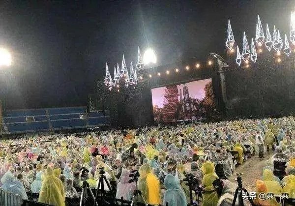 萧敬腾为什么被叫做‘雨神’？