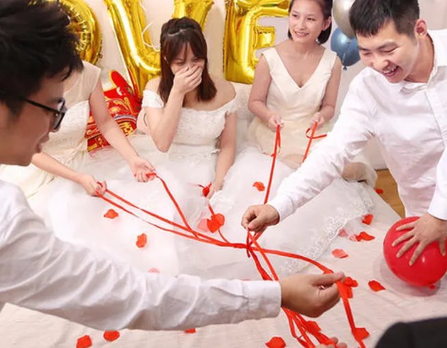 婚礼接亲适合玩的游戏 婚礼接亲誓言说什么
