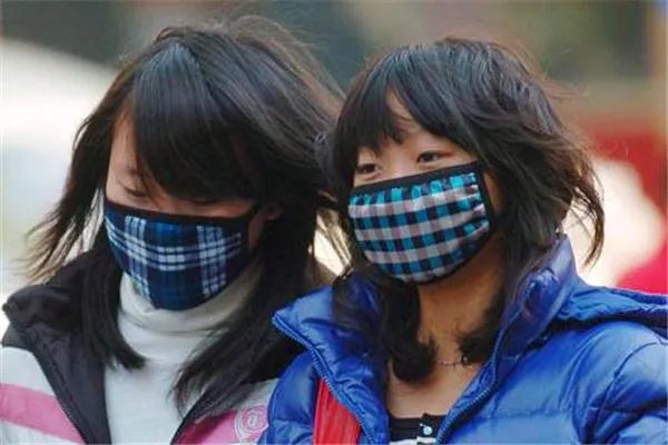 不戴口罩进电影院违法吗