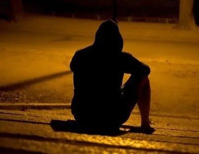 宁夏女子举报医师丈夫出轨收回扣,此事背后哪些问题值得关注?