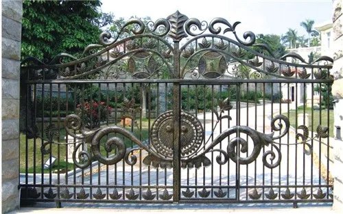 铁艺大门四大性能特点  铁艺大门贵不贵