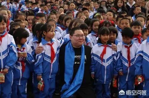 玩家学PDD花700万建希望小学,欲找PDD冠名,PDD直接拒绝,你怎么看?