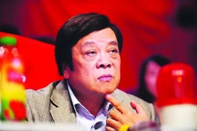 赵忠祥生前画作高达35万被收藏，你怎么看明星当画家？