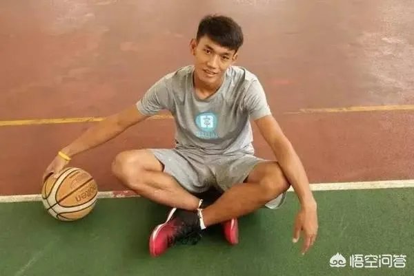 草根扣篮王矣进宏为何能参加CBA扣篮大赛？夺冠有多少奖金？