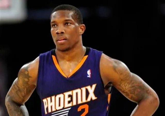 太阳将布莱索交易至雄鹿得到门罗和选秀权，如何评价这个交易？