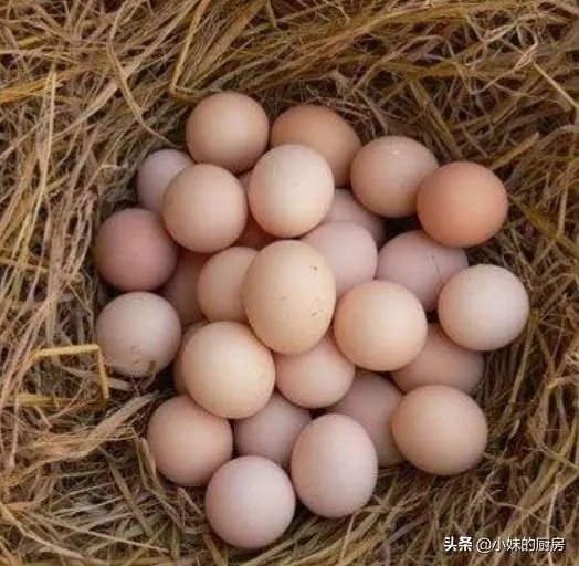 今年什么行情，鸡蛋跌回几年前的价格了，鸡蛋成了白菜价？