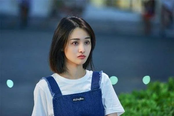 为什么郑爽宁可得罪粉丝，也要照顾工作人员的感受？