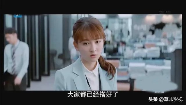 《平凡的荣耀》中同为实习生的曾浩是真的将孙弈秋当做朋友吗？