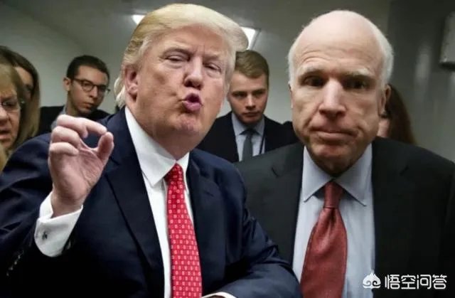 为何说，特朗普再次痛批已故议员麦凯恩，是借机威胁投反对票的共和党议员，不要再犯错？