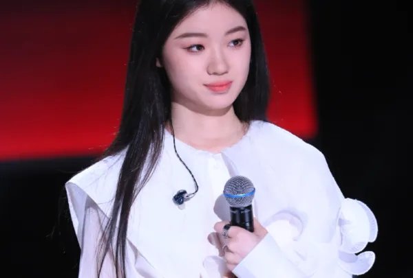 2020《中国好声音》总冠军单依纯引发网友质疑，冠军是内定的吗？