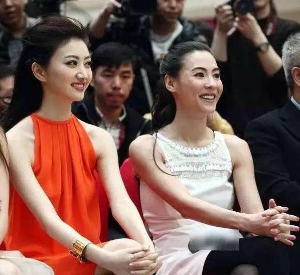 娱乐圈有哪些名副其实的「合影杀手」？