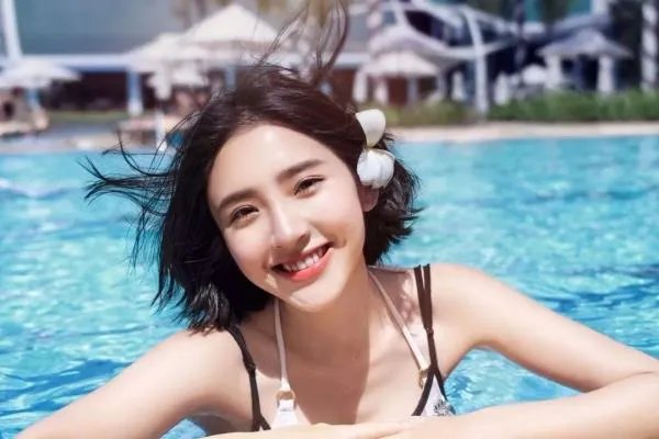 吴秀波和唐艺昕是什么关系?