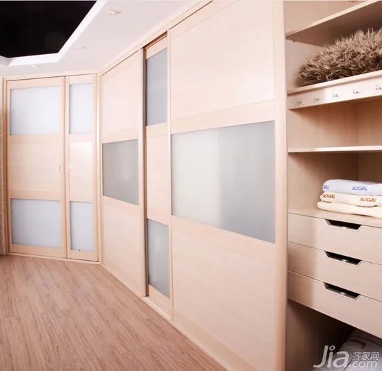 大衣柜有海量 5款索菲亚大衣柜推荐