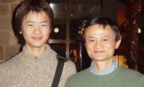 马云的家庭情况怎么样啊?