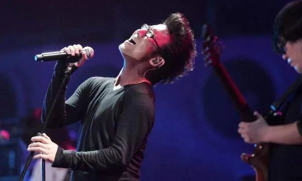 章子怡承认怀二胎,汪峰那么“渣”,为何那么多女人为他生子?