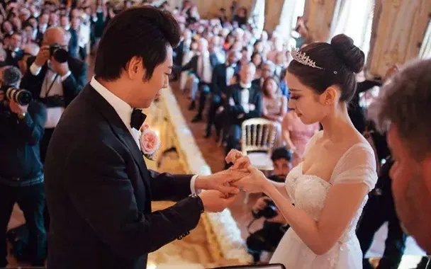 如何看待郎朗吉娜合约曝光?