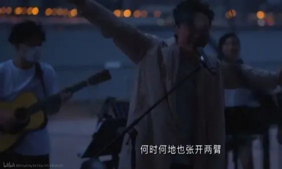 陈奕迅举办线上演唱会，日出和日落演唱会是什么操作？