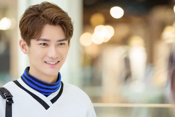 熊梓淇和张子枫演的我和两个他，演技怎么样？