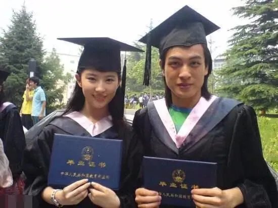 扒一扒明星毕业照，看看明星的颜值是如何“疯狂生长”的？