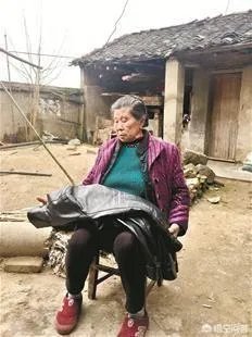 病人去世，家人退回网捐善款，称不能用好心人捐的钱还债，你怎么看？