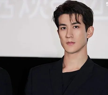 张晋在《狼群》做“头狼”，剧中还有哪些演员的演技惊艳到了你？