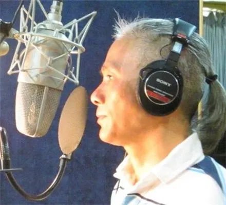 中国达人秀高逸峰亮相 “从头再来”达人秀