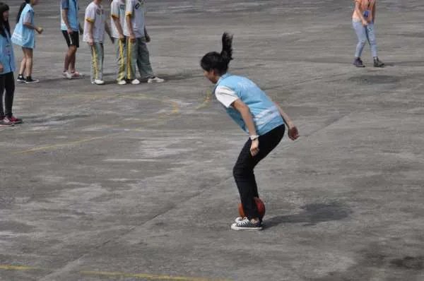 要5个或以上的趣味运动会的项目