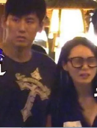 于晓光和秋瓷炫怎么认识的？