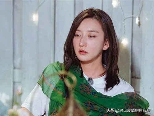 如何看唐一菲微博发红包？