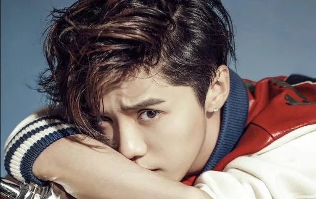 鹿晗的演技配的上天价片酬吗?