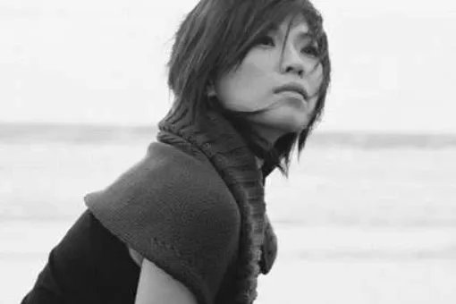 明明是两个人的电影 我却始终不能有姓名