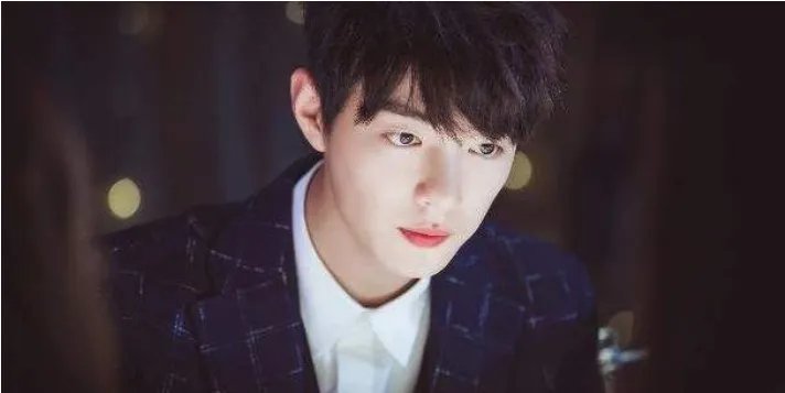 肖战杨紫新剧《余生请多指教》开机，粉丝却喊话肖战保护好鼻孔？