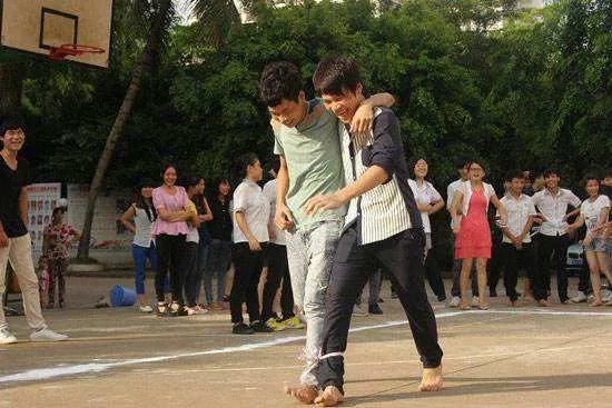 要5个或以上的趣味运动会的项目