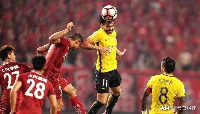 如果中超第28轮上港2:0击败恒大，最终谁会夺冠，为什么？