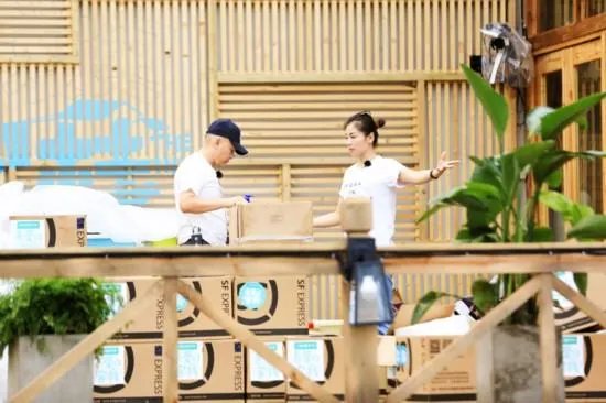 看刘涛怎样陪王珂度过最艰难时期，告诉你什么是真正的爱情？