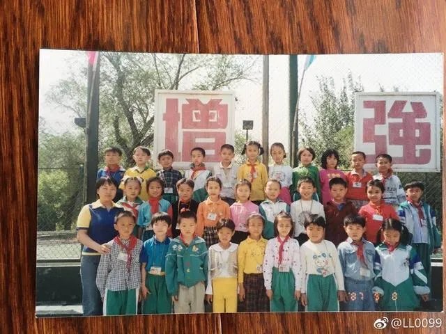 扒一扒明星毕业照，看看明星的颜值是如何“疯狂生长”的？